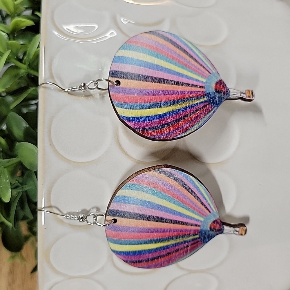 🔥LAST PAIR🔥 Hot Air Balloon Earrings